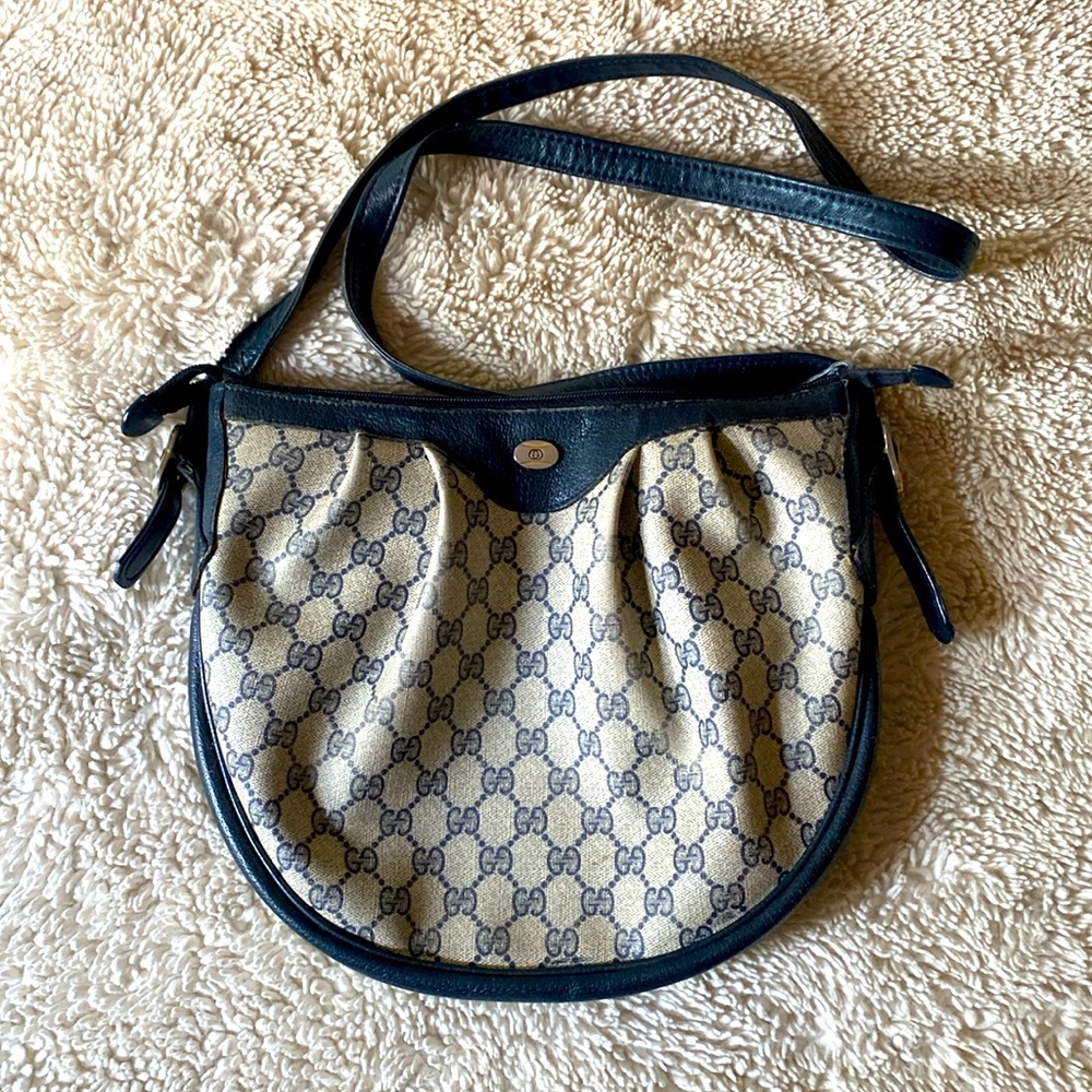Vintage blue and white Gucci purse.